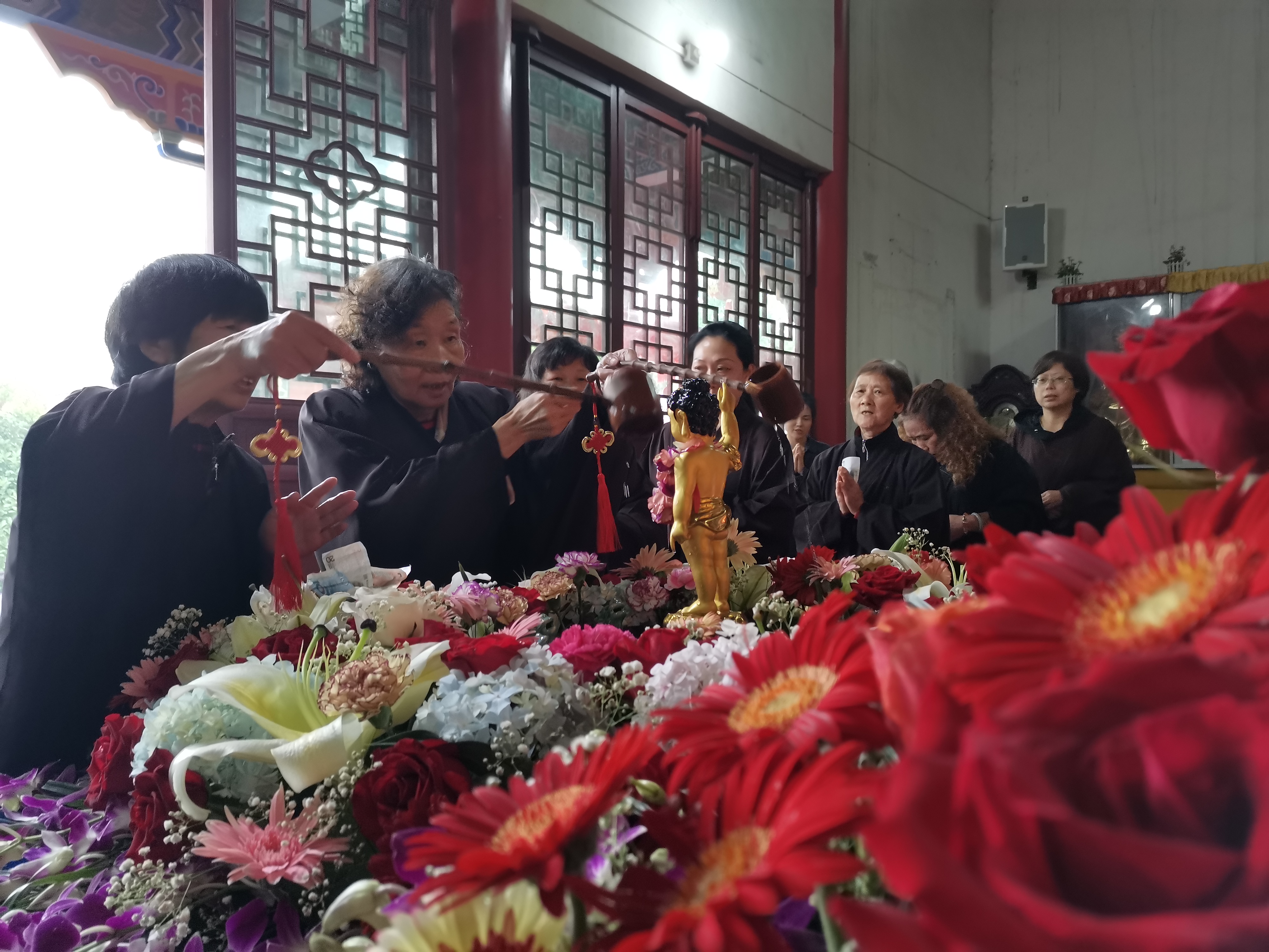 金彩汇释迦牟尼佛圣诞法会圆满